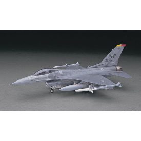 Hasegawa F-16CJ Fighting Falcon Misawa Japan makett
