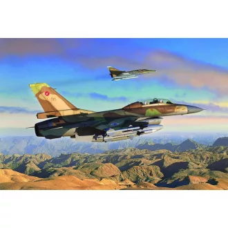   Hobby Boss General Dynamics F-16B Fighting Falcon repülő makett