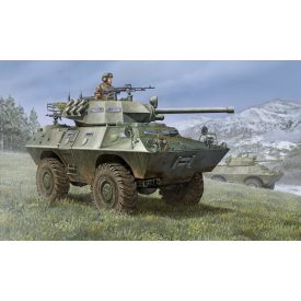 Hobby Boss LAV-150 APC 90mm Mecar Gun makett