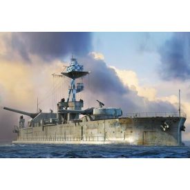 Hobby Boss HMS Lord Clive - Royal Navy Monitor makett