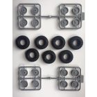 ICM Kamaz Soviet Six-Wheel Army Truck makett