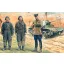ICM Russische Panzer Besatzung 1939-1942 1:35 harcjármű makett
