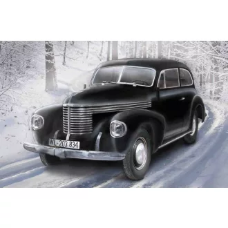   ICM Kapitän 2-door Salon WWII German Staff Car 1:35 katonai jármű makett