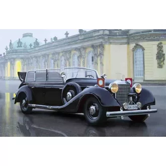   ICM Typ 770K(W150) Tourenwagen WWII German Leader's Car 1:35 katonai jármű makett