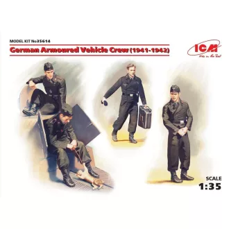   ICM German Armoured Vehicle Crew 1941-1942 4 figures and cat 1:35 harcjármű makett