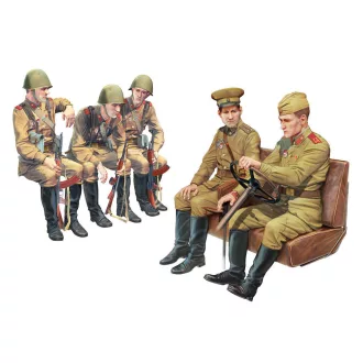 ICM Soviet Army Servicemen (1979-1991) 1:35 figura készlet