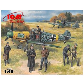 ICM Bf 109F-2 with Pilots and Ground crew makett