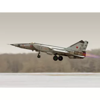   ICM MiG-25 RBT,Soviet Reconnaissance Plane (100% new molds) 1:72 repülő makett