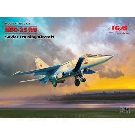 ICM MiG-25 RU, Soviet Training Aircraft makett