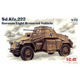ICM Sd.Kfz.222 German Light Armoured Vehicle makett