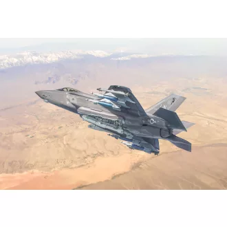Italeri F-35A LIGHTNING II CTOL version (Beast Mode) makett