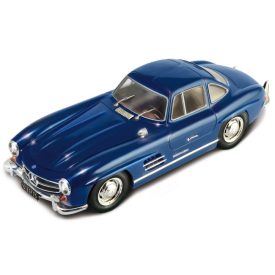 Italeri MERCEDES BENZ 300 SL GULLWING makett