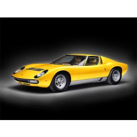 Italeri Lamborghini Miura makett