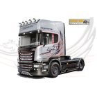 Italeri SCANIA R730 V8 STREAMLINE - SILVER GRIFFIN makett