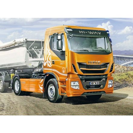 Italeri IVECO HI-WAY 480 E5 LOW ROOF makett