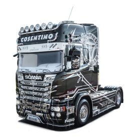 Italeri Scania R730 Streamline makett