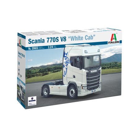 Italeri Scania 770 S V8 "White Cab" makett