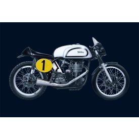 Italeri Norton Manx 1951 500cc makett