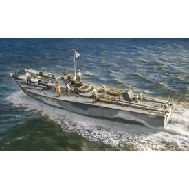 Italeri Vosper MTB 74 with crew makett