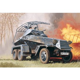 Italeri Sd. Kfz. 232 6 Rad. makett