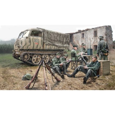 Italeri Steyr RSO/01 with German Soldiers makett