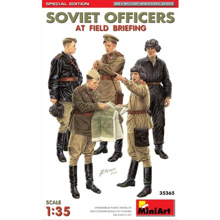 MiniArt Soviet Officers At Field Briefing. Special Edition makett