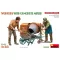 MiniArt - WORKERS WITH CONCRETE MIXER 1:35 figura készlet