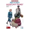 MiniArt - Refugees. Musician Family 1:35 figura készlet