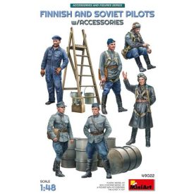   MiniArt Finnish and Soviet WWII Pilots with Accessories (6 Figures) makett