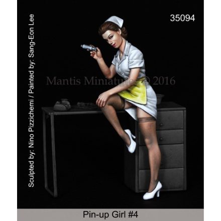 Mantis Miniatures Pin-up Girl #4