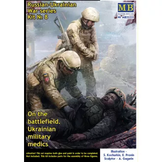  Master Box On the battlefield. Ukrainian military medics Russian-Ukrainian War series, kit ? 8 figura készlet