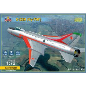 Modelsvit Sukhoi Su-22I (Su-7IG) Su-7BM with wings makett