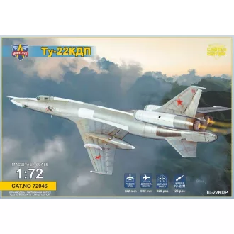   ModelSvit Tu-22KDP anti-radar missile carrier repülő makett