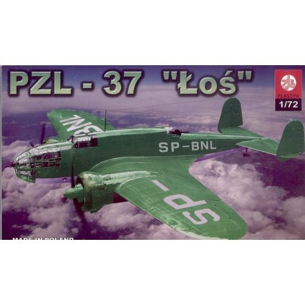 Plastyk PZL-37 Łoś makett