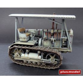   Plus Model Military Medium Tractor M-1 (Caterpillar D6) makett