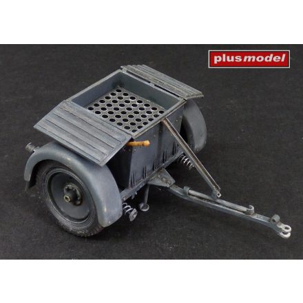 Plus Model Ammunition trolley Sd.Anh.32 for Sd.Kfz 252 makett