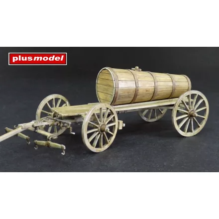 Plus Model Hay wagon with wooden tank makett