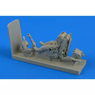 Aerobonus Soviet Pilot with ejection seat f.SU-22/ Su-25