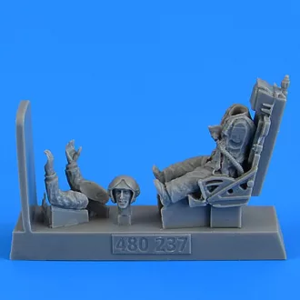   Aerobonus Soviet Fighter Pilot with ejection seat for MiG-19 Farmer for Trumpeter/Eduard