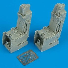   Quickboost McDonnell F-15E Strike Eagle ejection seats with safety belts (Tamiya)