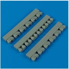 Quickboost Junkers Ju-88A-1 ammunition boxes (Revell)