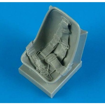 Quickboost Messerschmitt Bf-109E seat with safety belts (Airfix, Heller)