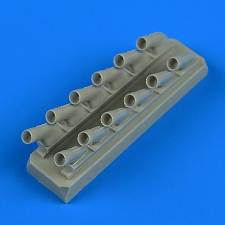 Quickboost Supermarine Spitfire Mk.IXC exhaust -oval type (Revell)