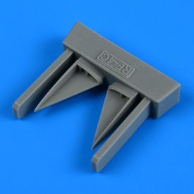   Quickboost McDonnell RF-4C Phantom II vertical tail air inlet (Revell)