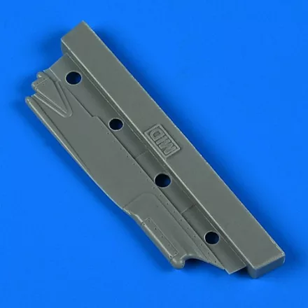 Quickboost F-4B Phantom II tail fin cap - mid (Tamiya)
