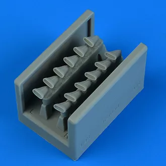   Quickboost Supermarine Spitfire Mk.IXe / TR.9 - Fishtail Exhaust (Airfix)