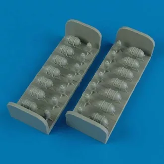   Quickboost B-24 Liberator oxygen cylinders műgyanta repülő kiegészítő