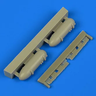   Quickboost Kawasaki Ki-61-Id Hien drop tanks w.pylo for Tamiya műgyanta repülő kiegészítő