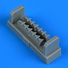 Quickboost P-39 Airacobra Mk.I fishtail exhaust (Arma hobby)