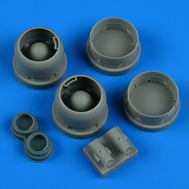   Quickboost Consolidated PBY-5 Catalina - Correct Cowlings Closed Flaps (Academy)